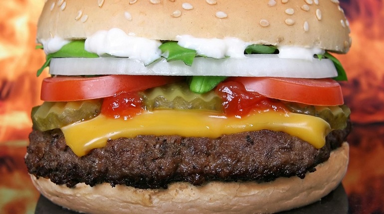 McDonald’s запустил продажу бургеров с котлетой для вегетарианцев