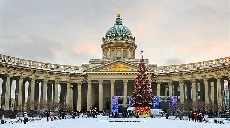 Казанский собор вечером