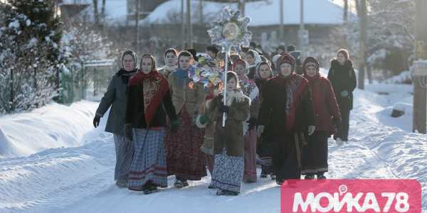 Святочные гулянья в деревне Ложголово.
