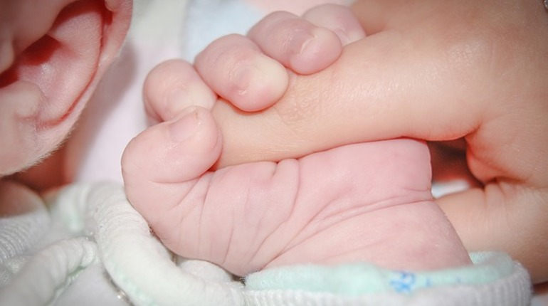 В апреле с пороками развития или недоношенным родился 271 петербуржец