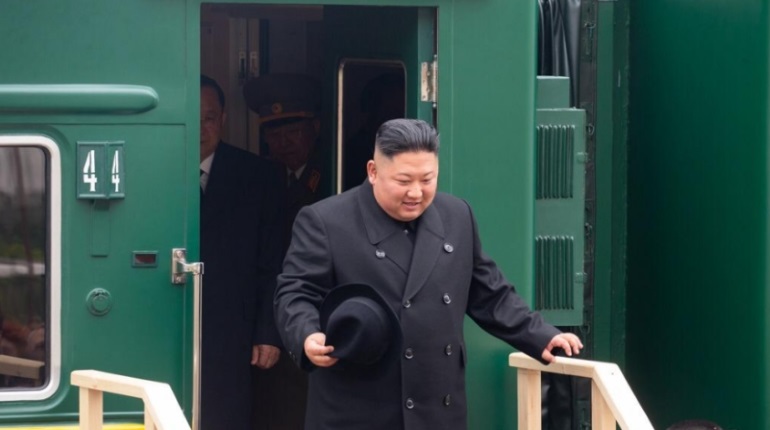 Северокорейский лидер Ким Чен Ын вернулся на публику