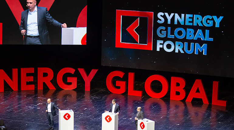 Synergy Global Forum. Фото: https://spb.kassir.ru/ Synergy Global Forum. Фото: https://spb.kassir.ru/