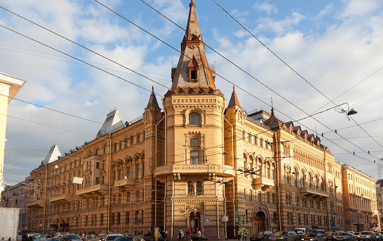 Дом офицеров. Фото: https://www.2do2go.ru/events/83587/koncert-shkoly-vokala-iriny-rodichevoy Дом офицеров. Фото: https://www.2do2go.ru/events/83587/koncert-shkoly-vokala-iriny-rodichevoy