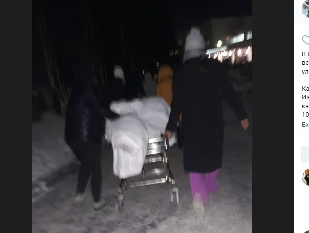 «Детей вывозят на каталках»: в Петербурге эвакуировали детскую больницу