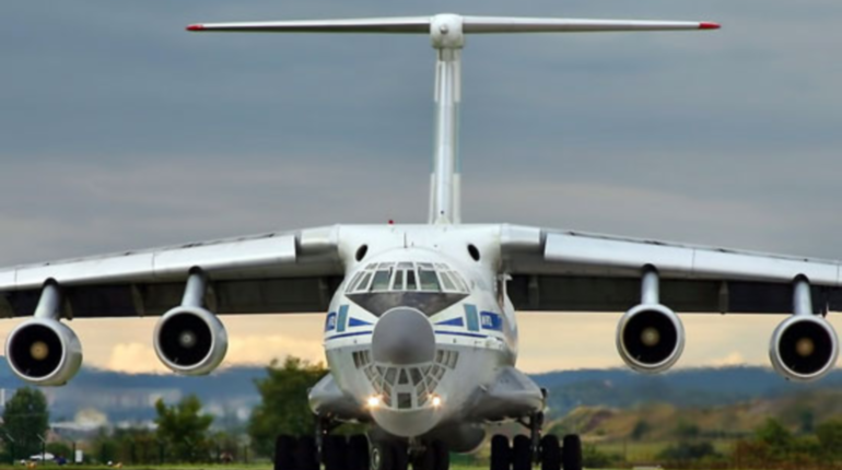 Почти 150 россиян доставлены из Казахстана в Москву на военном самолёте