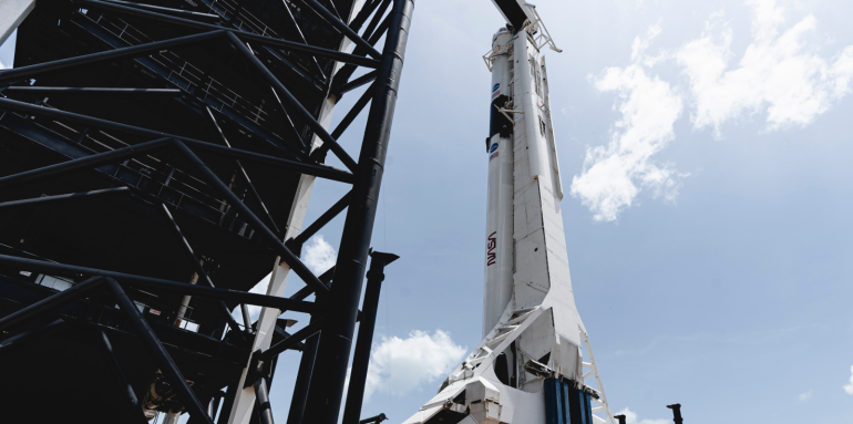Отработанная ступень ракеты SpaceX может столкнуться с Луной