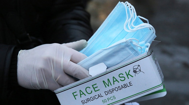Жителям Татарстана посоветовали носить маски в общественных местах