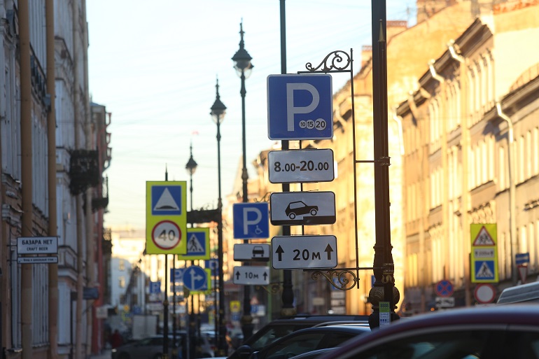В Петербурге сбоит система оплаты парковки