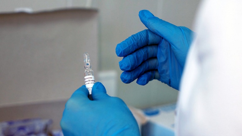 За минувший вторник в Петербурге сделали более 35 тысяч прививок от коронавируса