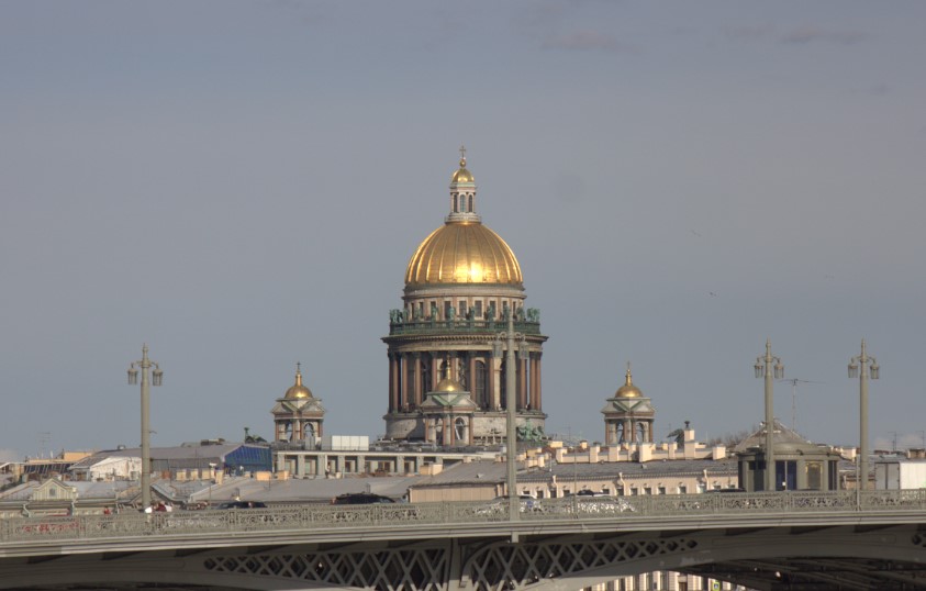 Главный синоптик Петербурга поделился своим прогнозом на июнь