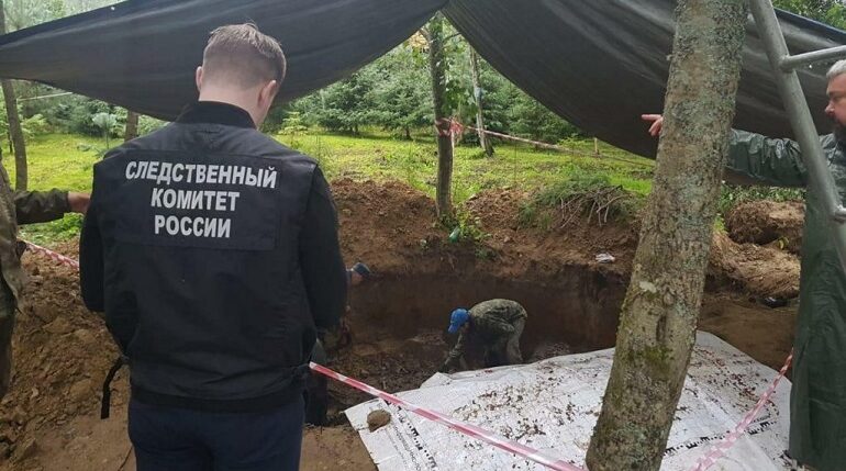 Гендиректора компании, подозреваемой в уничтожении воинского захоронения в Ленобласти, отправили под домашний арест