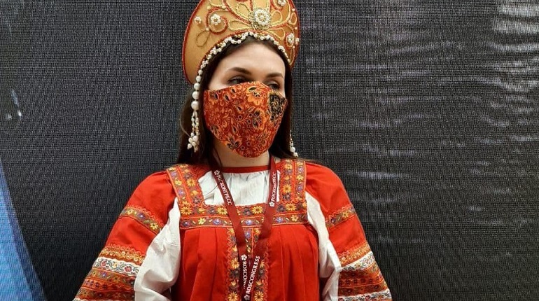 Почему нара в маске. Русские народные маски. Русско народная маска. Маска в народном стиле. Фото русская народная маска.