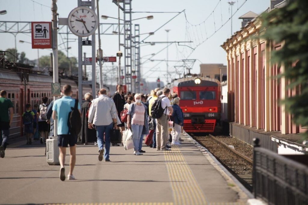 Электрички сменят график в Петербурге с 20 сентября