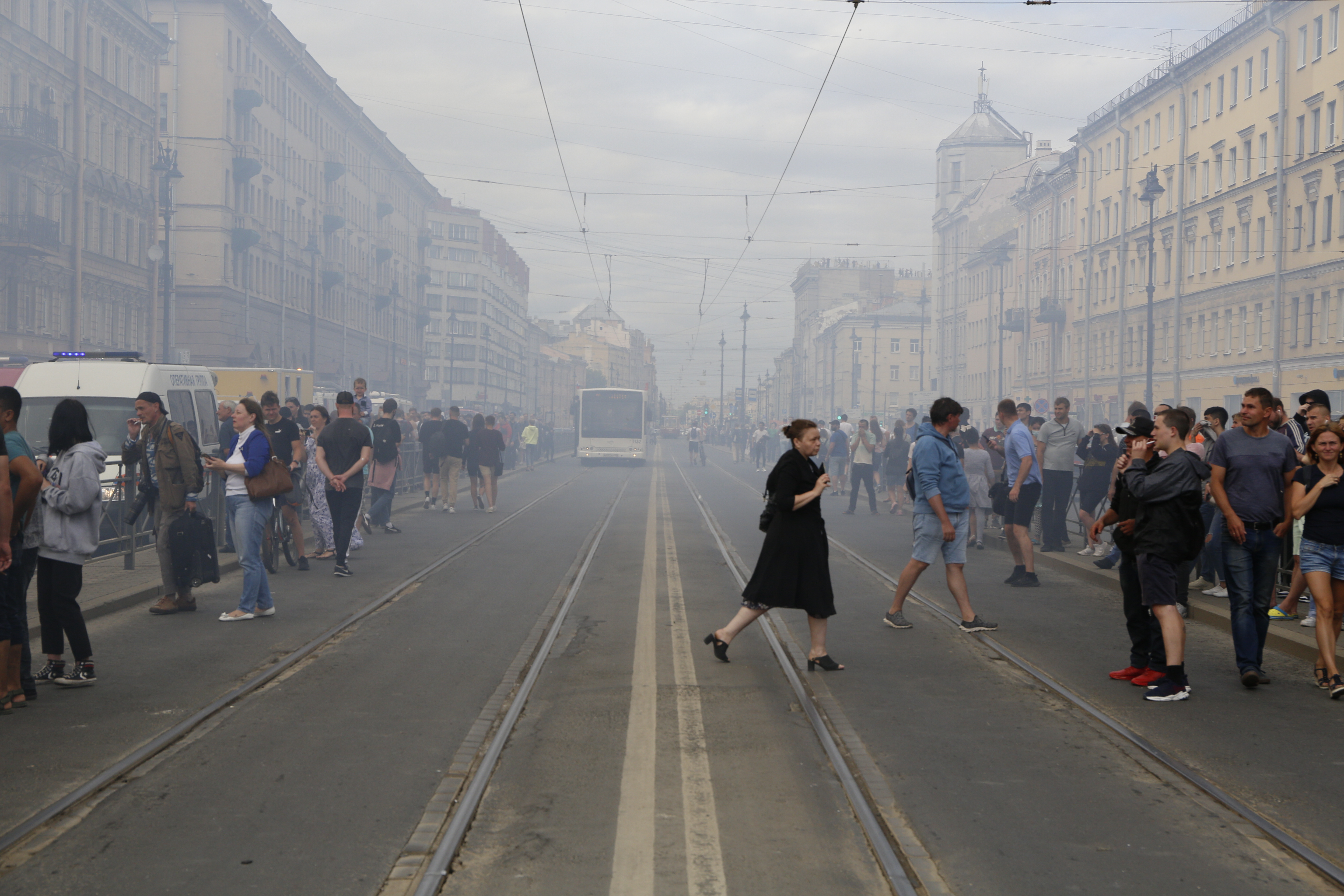 Курс на лиговском на завтра. Лиговский проспект 1995 год. Пожар Лиговский проспект 44. 1988 Год. Лиговский проспект.. Пожар на Лиговском проспекте.