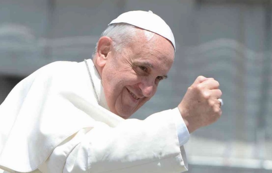 Папа Римский обратился к главам России и Украины