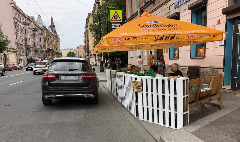 Платная улица. Ресторан кафе на улице. Летнее уличное кафе. Кафе Street. Платная ресторан.