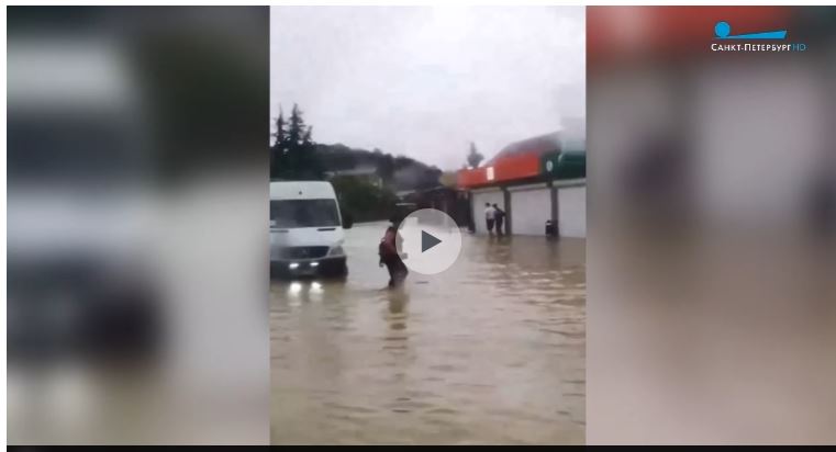 Сочи грозит потоп из-за сильного ливня: жителей готовят к эвакуации