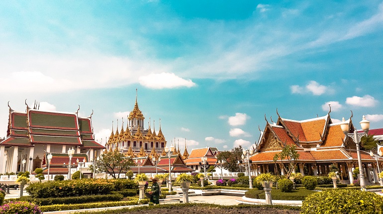 Таиланд ввел для туристов желтые и красные карточки. Что нужно знать россиянам?