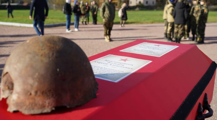 На воинском кладбище в Понтонном захоронили останки 103 солдат Красной Армии