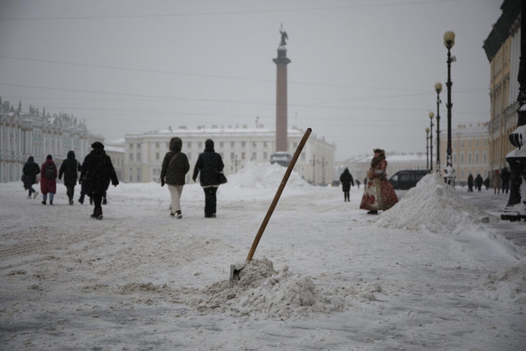 Петербург под гребнем антициклона: в городе сегодня без осадков, а температура ниже нормы