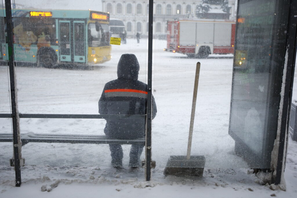 Снег продолжается: 1 декабря в Петербурге будет -6 и осадки, как и 122 года назад