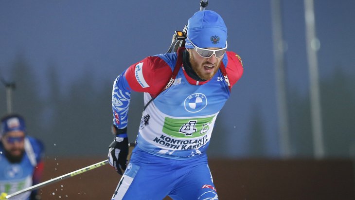 Российский биатлонист Антон Бабиков стал лидером индивидуальной гонки на Кубке мира