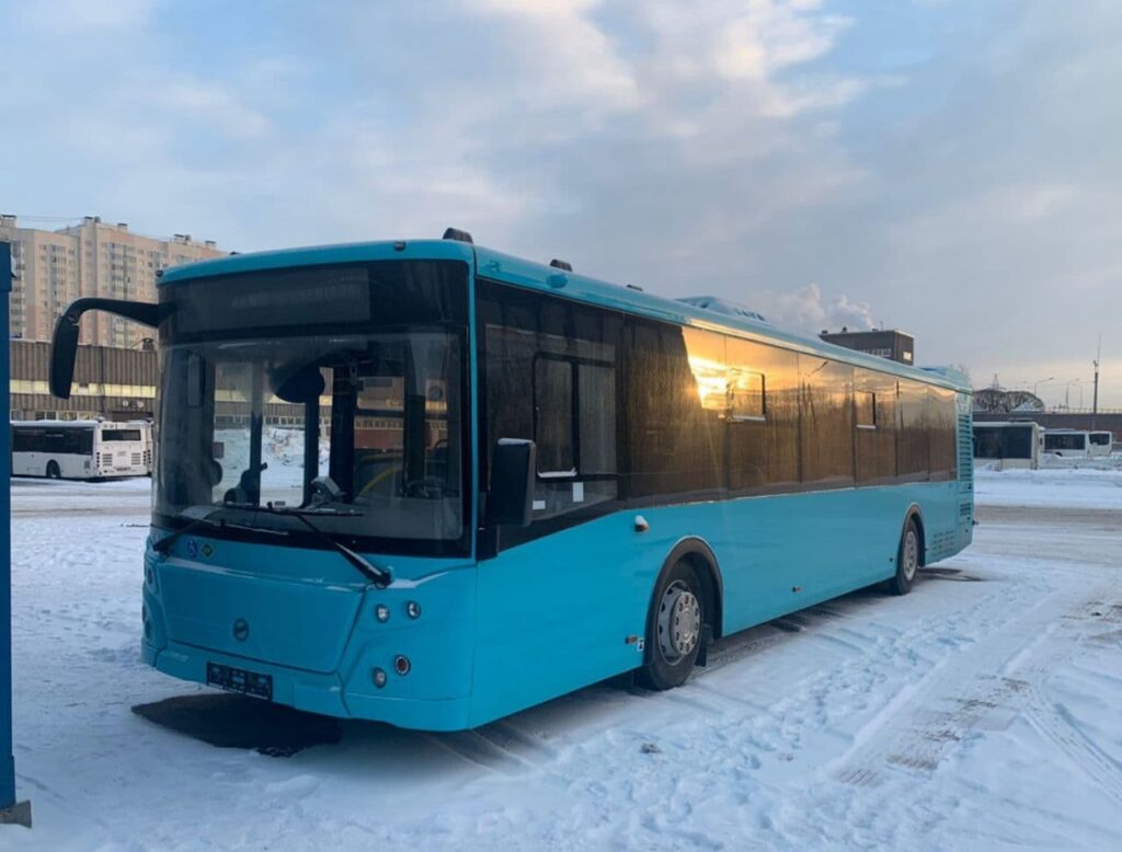 В Петербурге появились четыре новых экоавтобусуса
