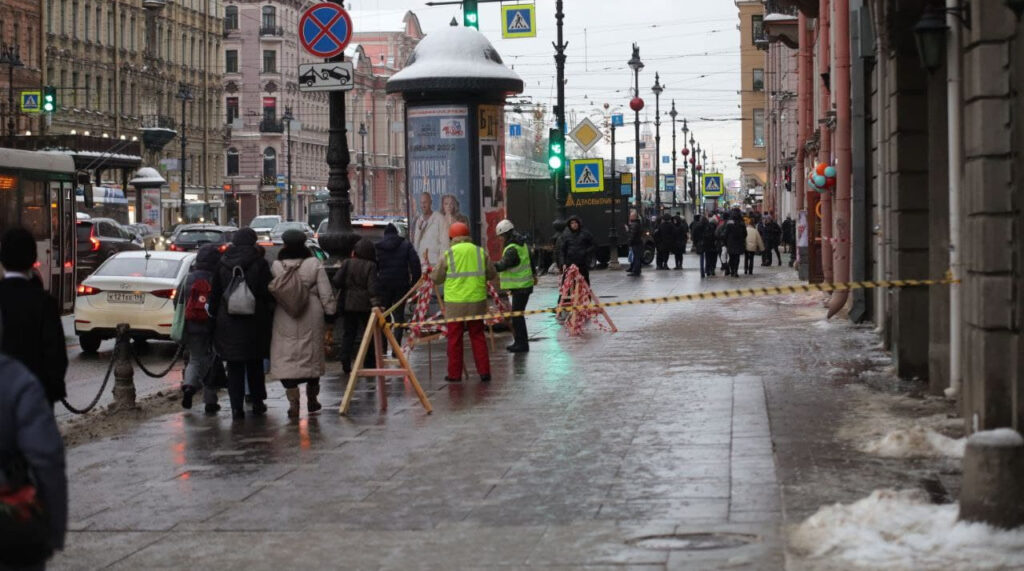 Петербург изменения 2023. Питер в декабре. Оттепель в СПБ. Мороз в Петербурге. Снег в Питере.