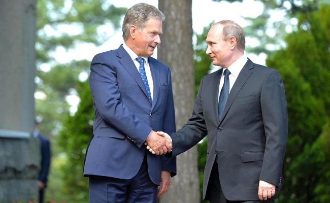 Президент Финляндии заявил, что Россия не терпит слабости