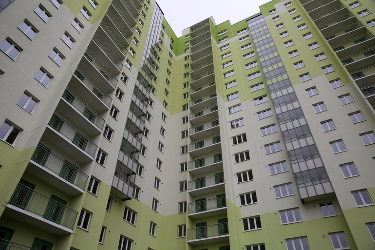 В Петербурге застройщики начали продавать квартиры в новостройках со скидками из-за низкого спроса