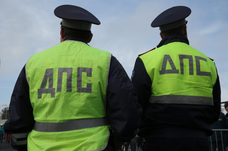 Как водителям поменять иностранные водительские права на российские