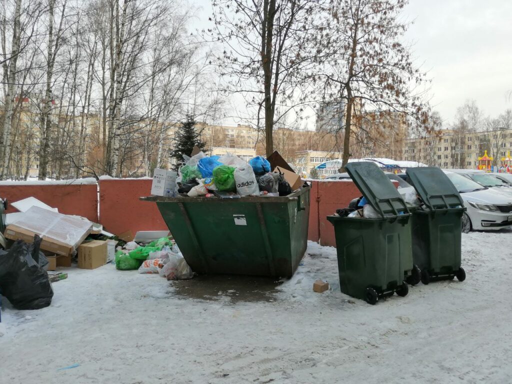 Петербуржцев погружают в мусорную Матрицу, НЭО не спешит на помощь?