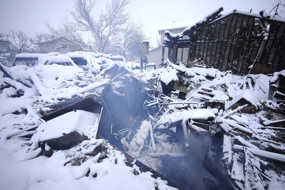 Пожар в Колорадо уничтожил почти тысячу зданий