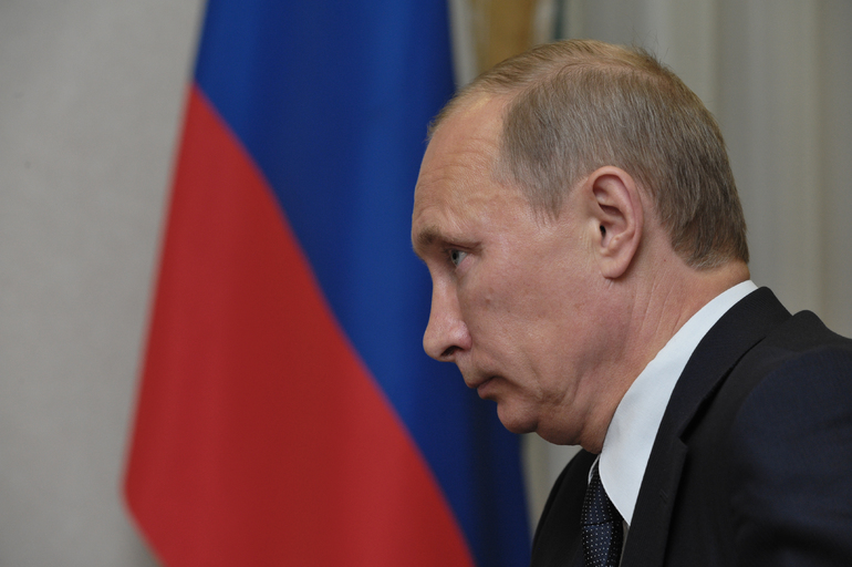 Путин поручил сохранить ставки по кредитам на прежнем уровне
