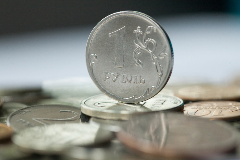 «Газовый рубль» приведет к краху доллара и евро: эксперт о действии западных санкций