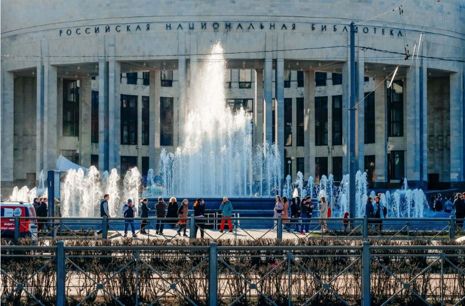 В Петербурге открыт сезон фонтанов