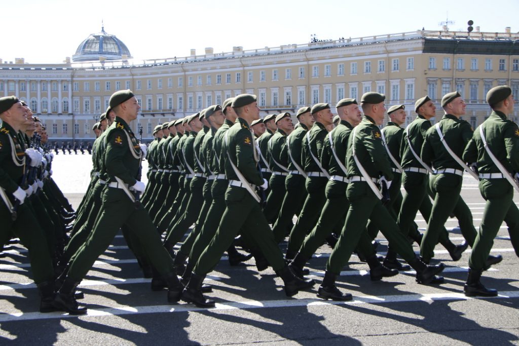 В Петербурге в День Победы усилят меры безопасности
