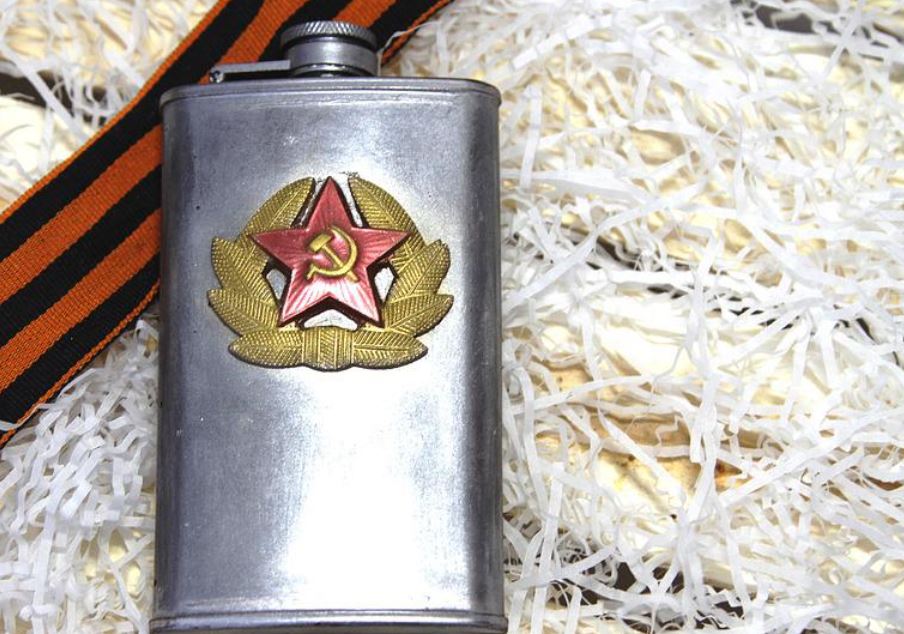 Поисковая экспедиция нашла на Сахалине фляжку советского солдата