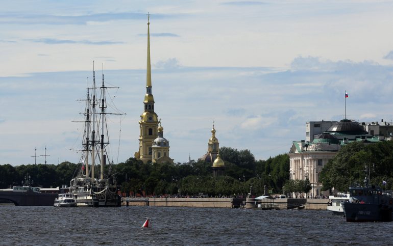 В какие музеи Петербурга можно попасть бесплатно и в какие дни