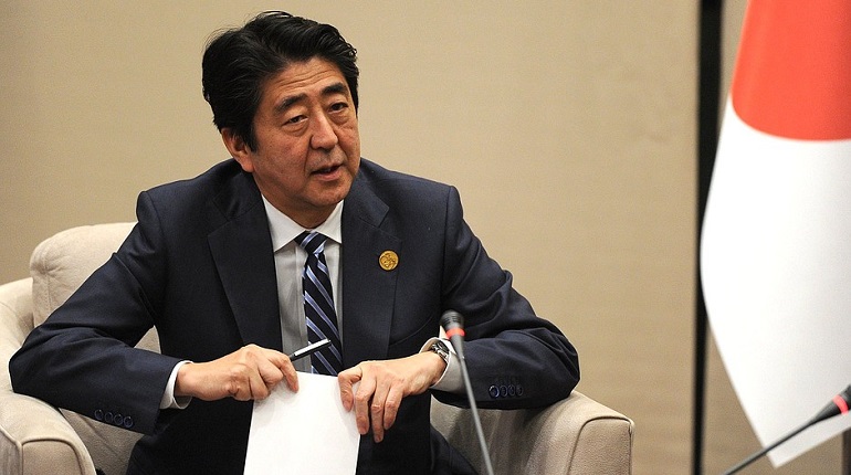 Зачем погибший после покушения экс-премьер Японии Абэ дважды посещал Петербург