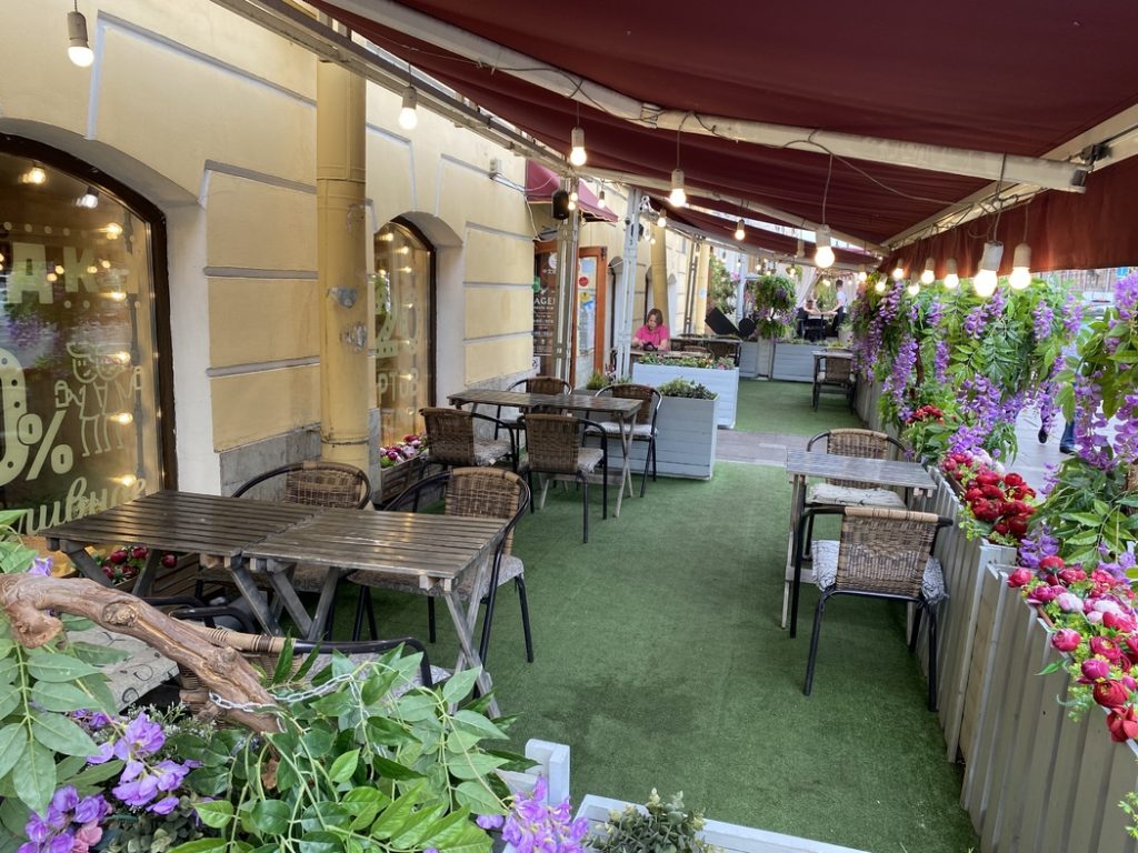 Ресторан на Итальянской улице в Петербурге закрыли из-за жалоб на шум и запахи