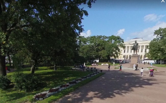 В Петербурге юношу изнасиловали в сквере, окруженном музеями и театрами