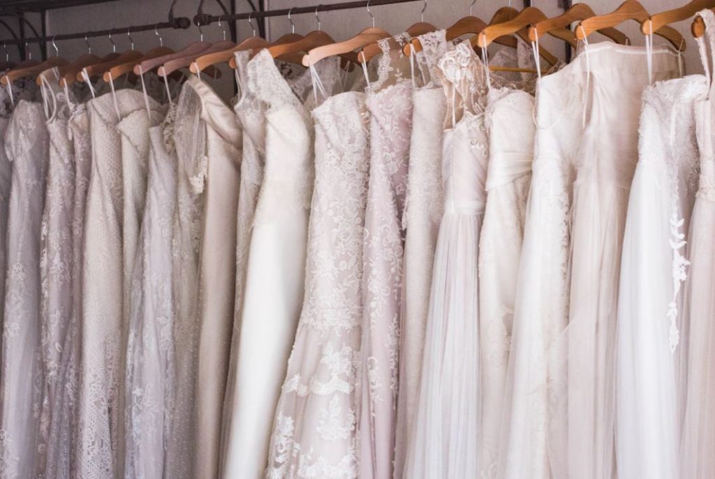 Дизайнер дала будущим невестам советы по выбору свадебного платья