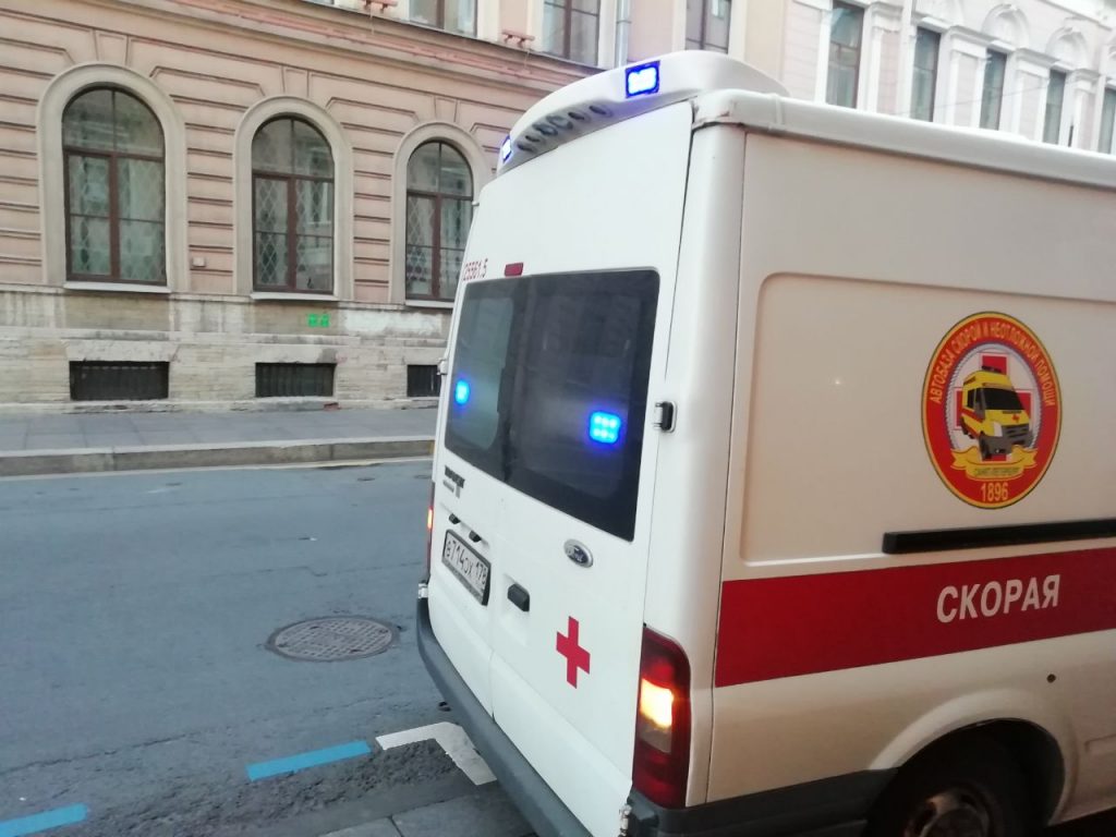 Петербурженка получила ожоги при взрыве баллона у Эрмитажа