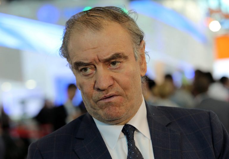 Гергиев заявил, что надо идти к президенту из-за глупой политики Смольного с метро «Театральная»