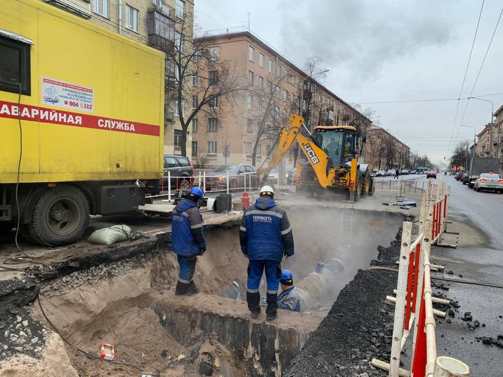 Теплосеть и ТЭК: свежие данные о рвущихся трубах в Петербурге