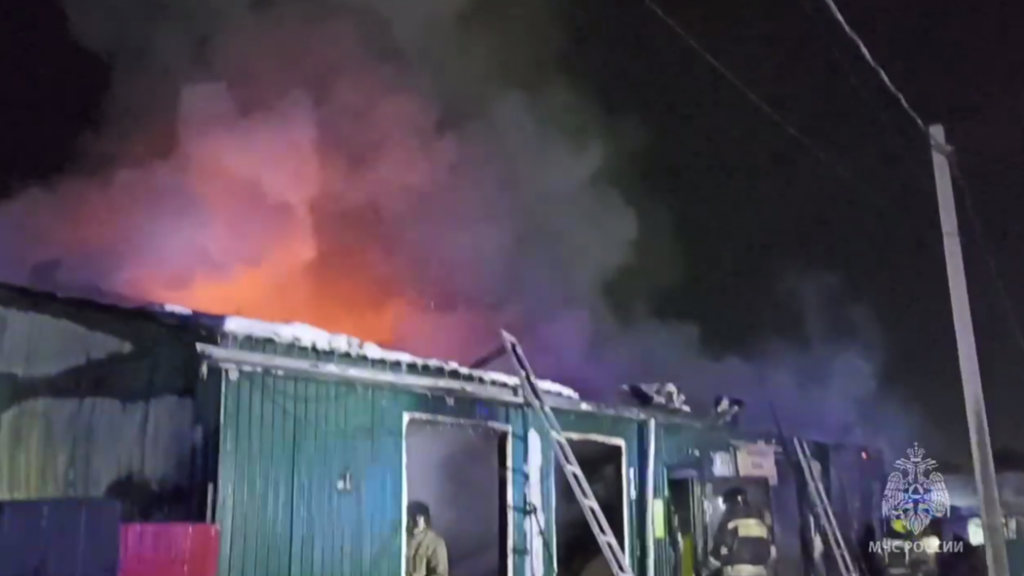 Названа предварительная причина пожара в доме престарелых в Кемерово, где погибли 13 человек