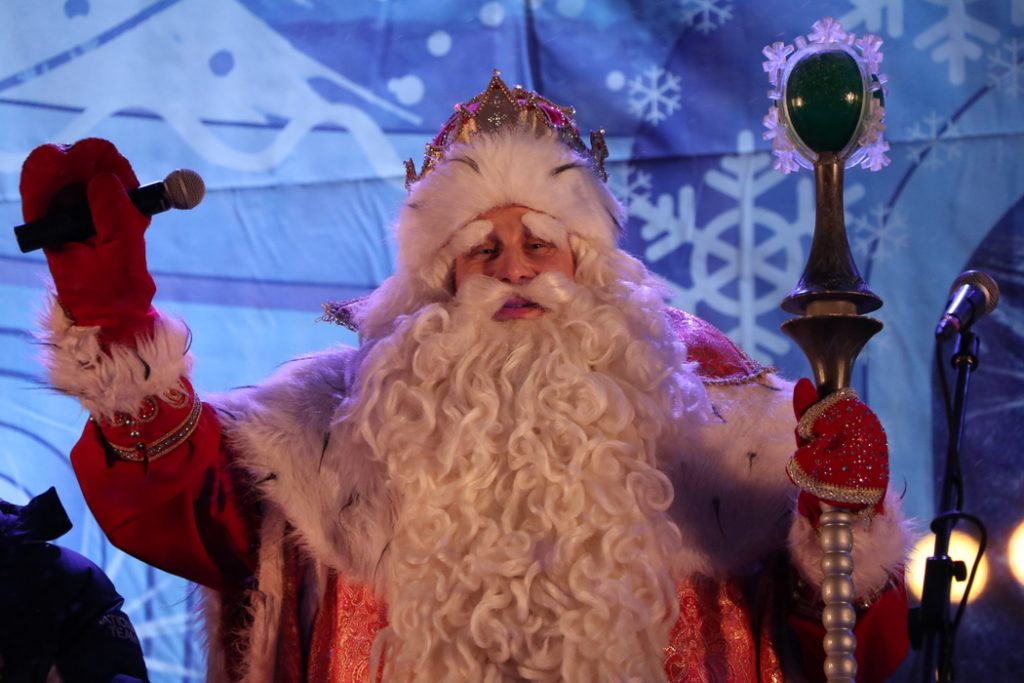 Дед Мороз на поезде готовится в путешествие по России, в Петербург приедет под Рождество