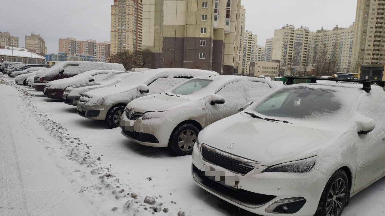 Заметенные снегом дворы в Петербурге уборка ждет только в январе 2023 года?  - Мойка78.ру﻿ Новости СПб