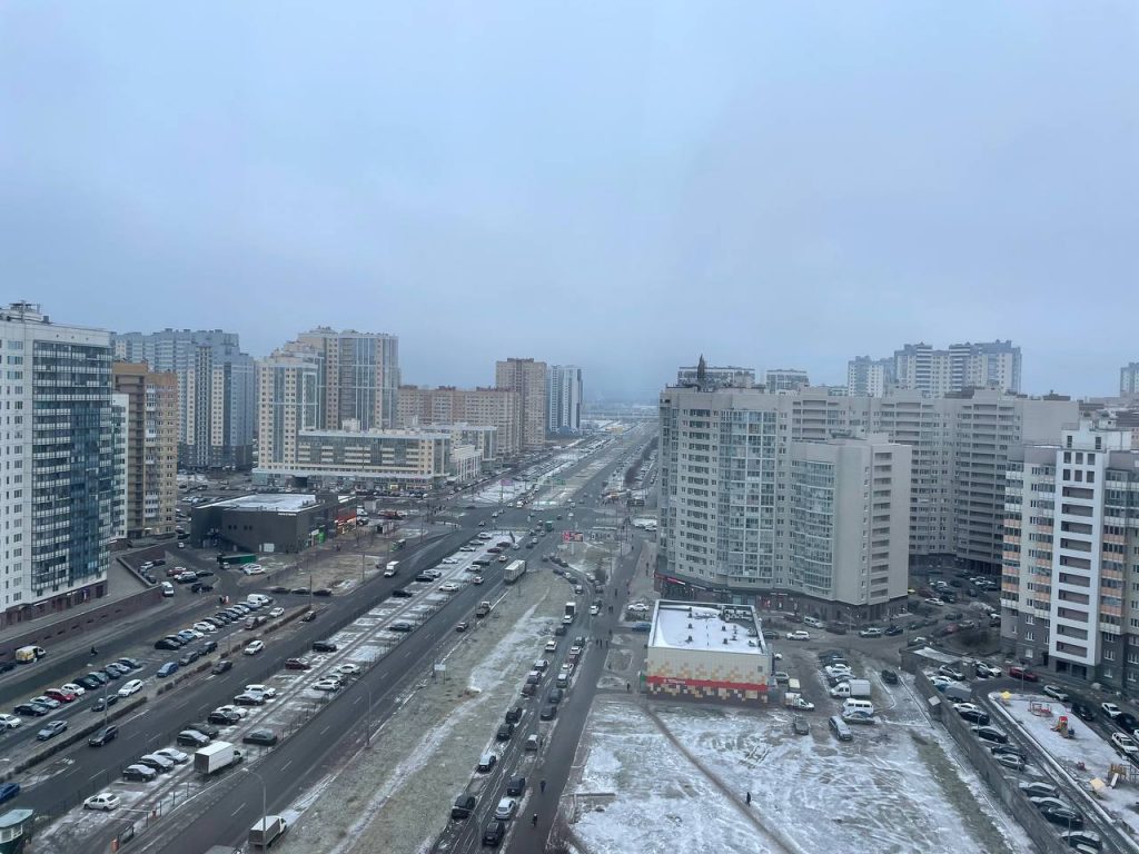 Петербург растворился за белой пеленой тумана